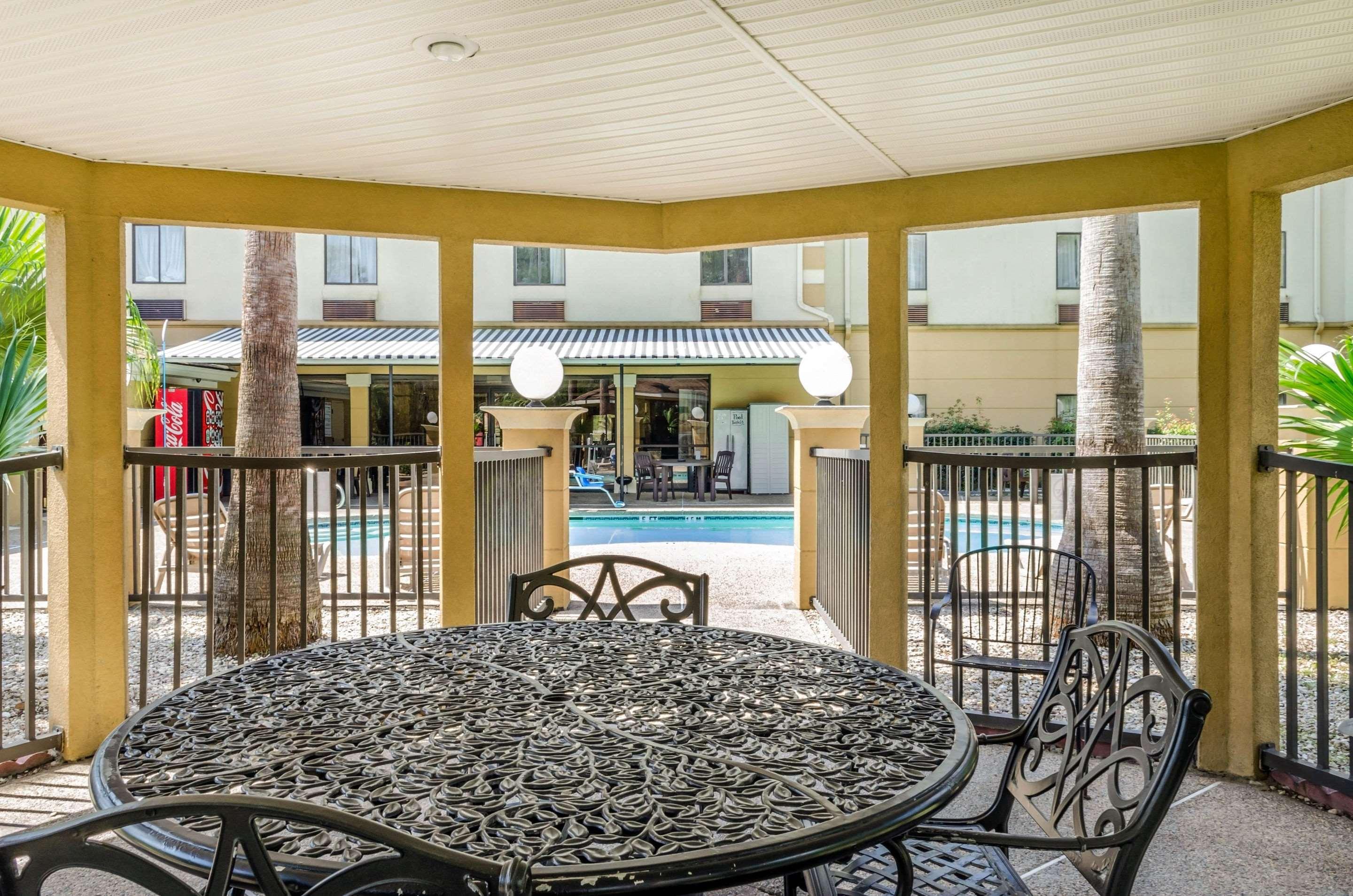 Wingate By Wyndham Biloxi - Ocean Springs Hotel Exterior foto